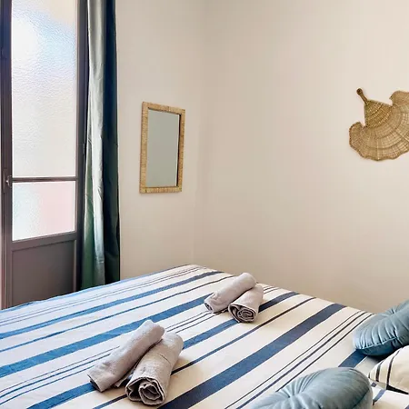 Front De Beau T3 Climatise Balcon Parking 아파트 아작시오