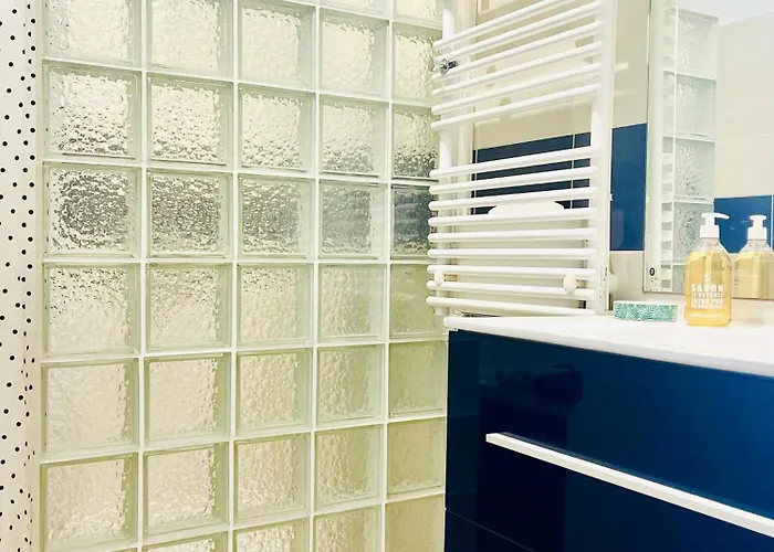 Front De Beau T3 Climatise Balcon Parking