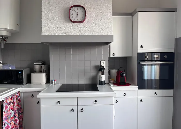 Front De Beau T3 Climatise Balcon Parking Apartment *