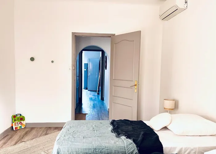 Front De Beau T3 Climatise Balcon Parking