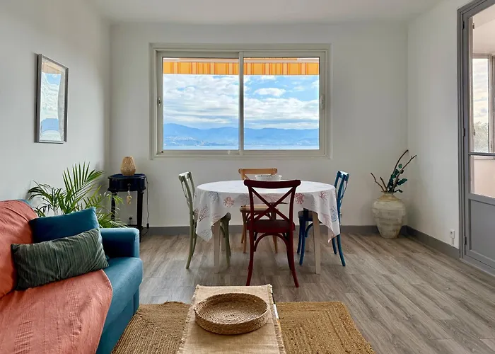 Front De Beau T3 Climatise Balcon Parking